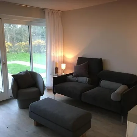 Sylt-wenningstedt-braderup-grosse-ferienwohnung-unter-reet *