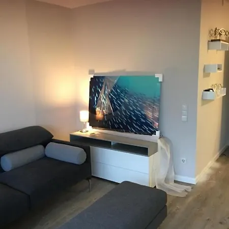 Holiday home Sylt-wenningstedt-braderup-grosse-ferienwohnung-unter-reet *